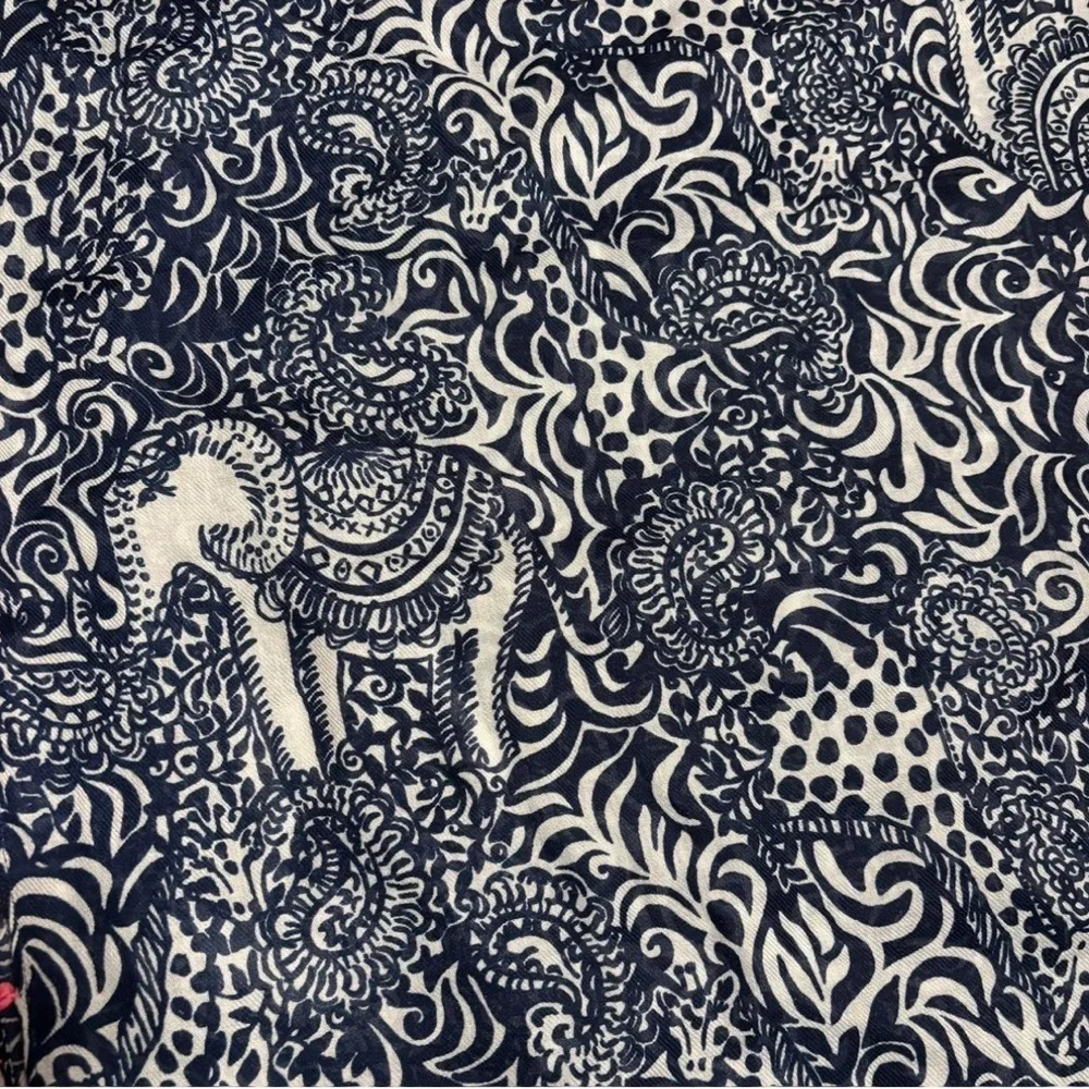 Lilly Pulitzer Tasseled Resort Infinity Scarf Blue Paisley Elephants Lightweight